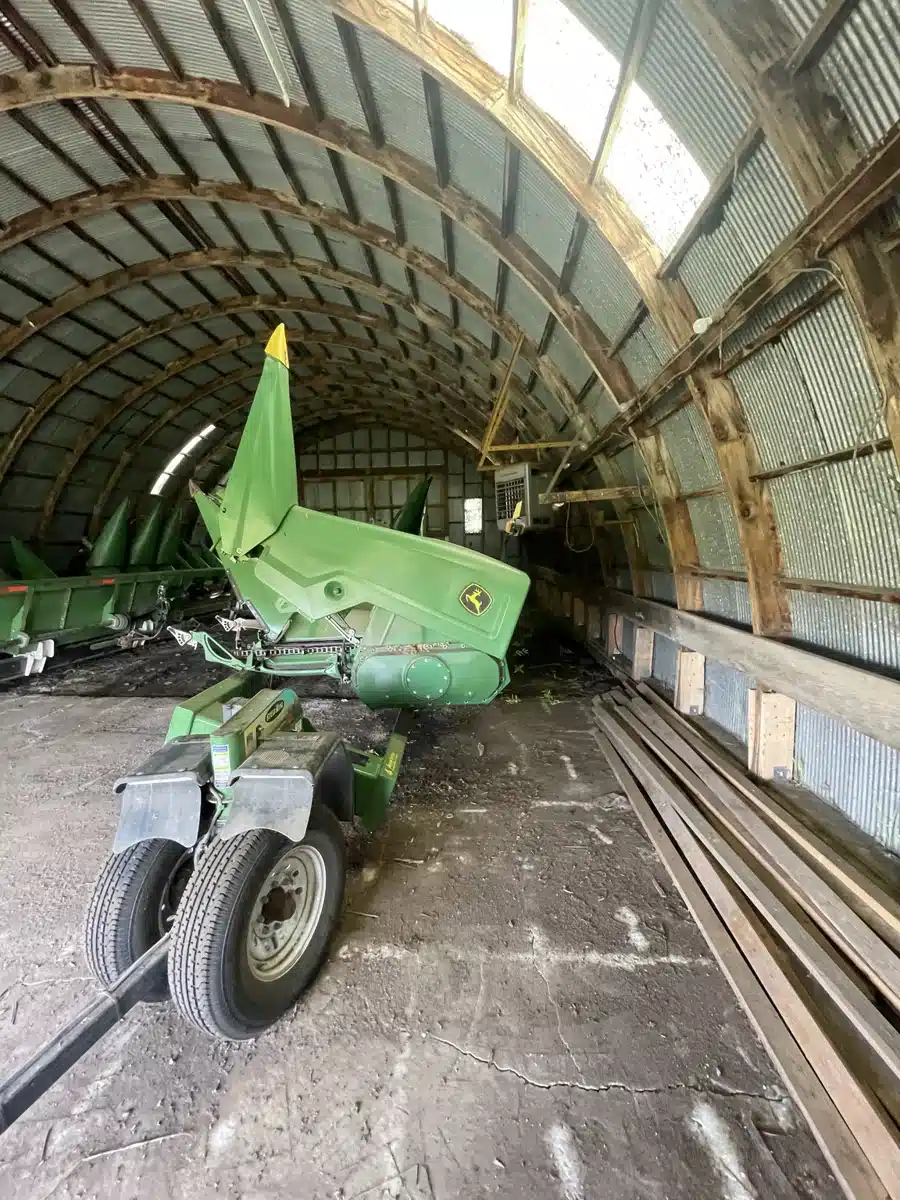 Gallery image 2 for 2021 John Deere C16R Header - Row Crop