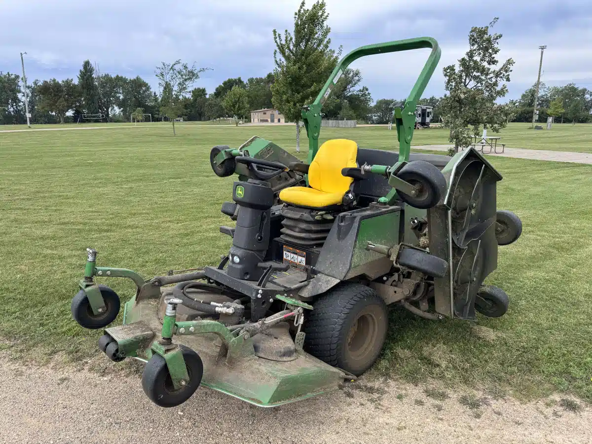 Gallery image 1 for Used 2022 John Deere 1600 Mower - Front Deck