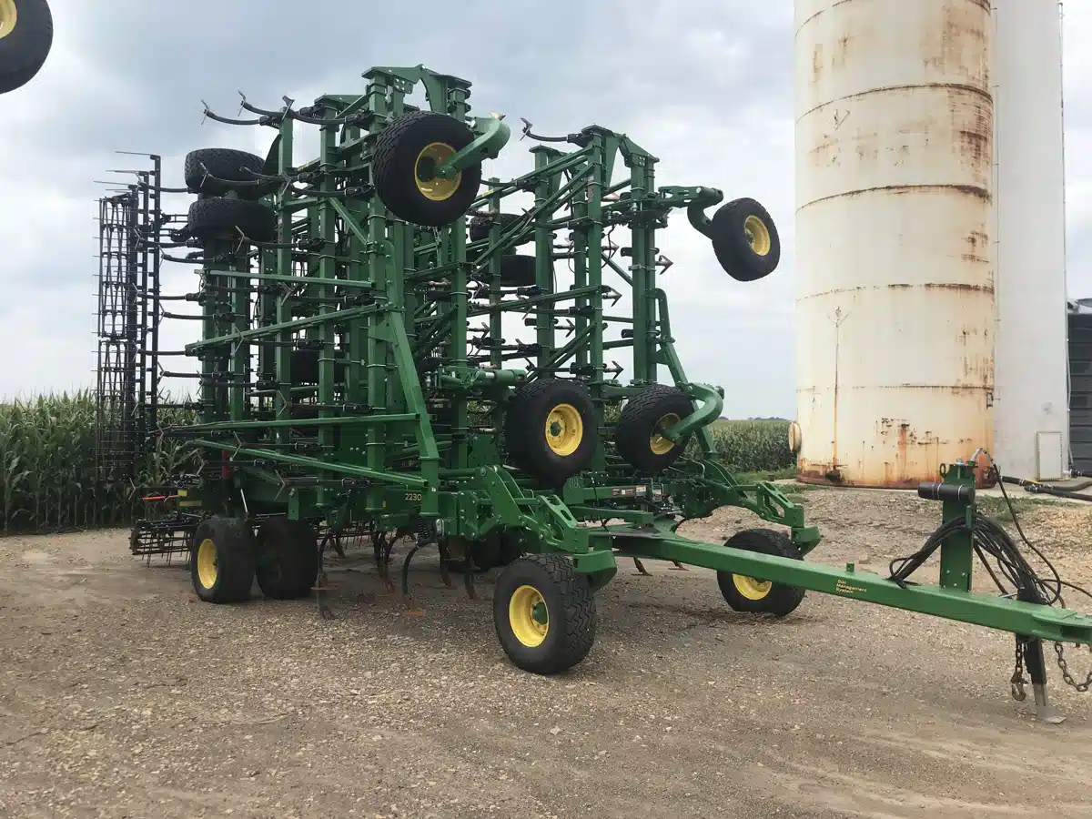 Gallery image 1 for Used 2024 John Deere 2230FH Cultivator