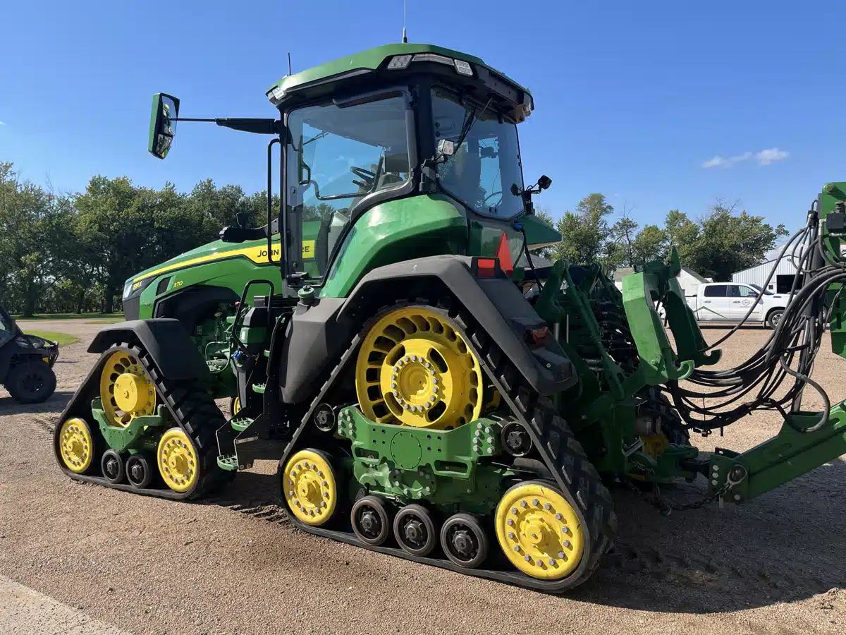 Gallery image 2 for Used 2020 John Deere 8R 370 Tractor