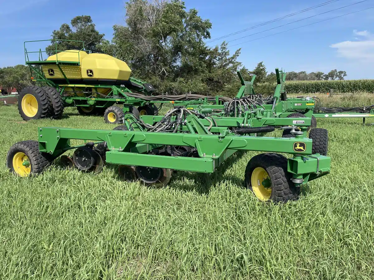 Gallery image 1 for Used 2016 John Deere 1890 Air Drill