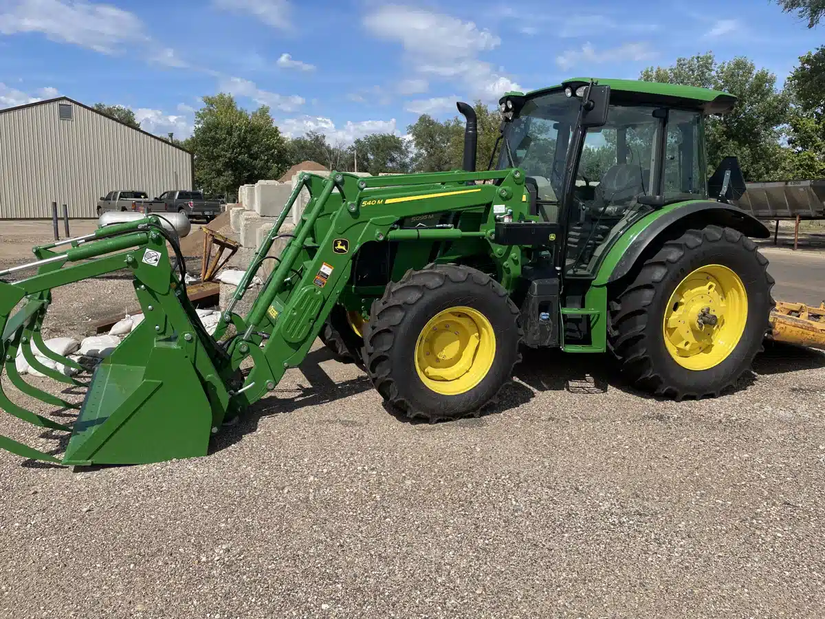 Gallery image 2 for Used 2025 John Deere 5095M Tractor