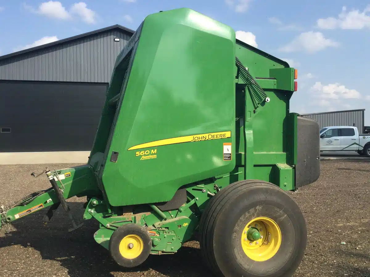 Gallery image 1 for Used 2019 John Deere 560M Round Baler