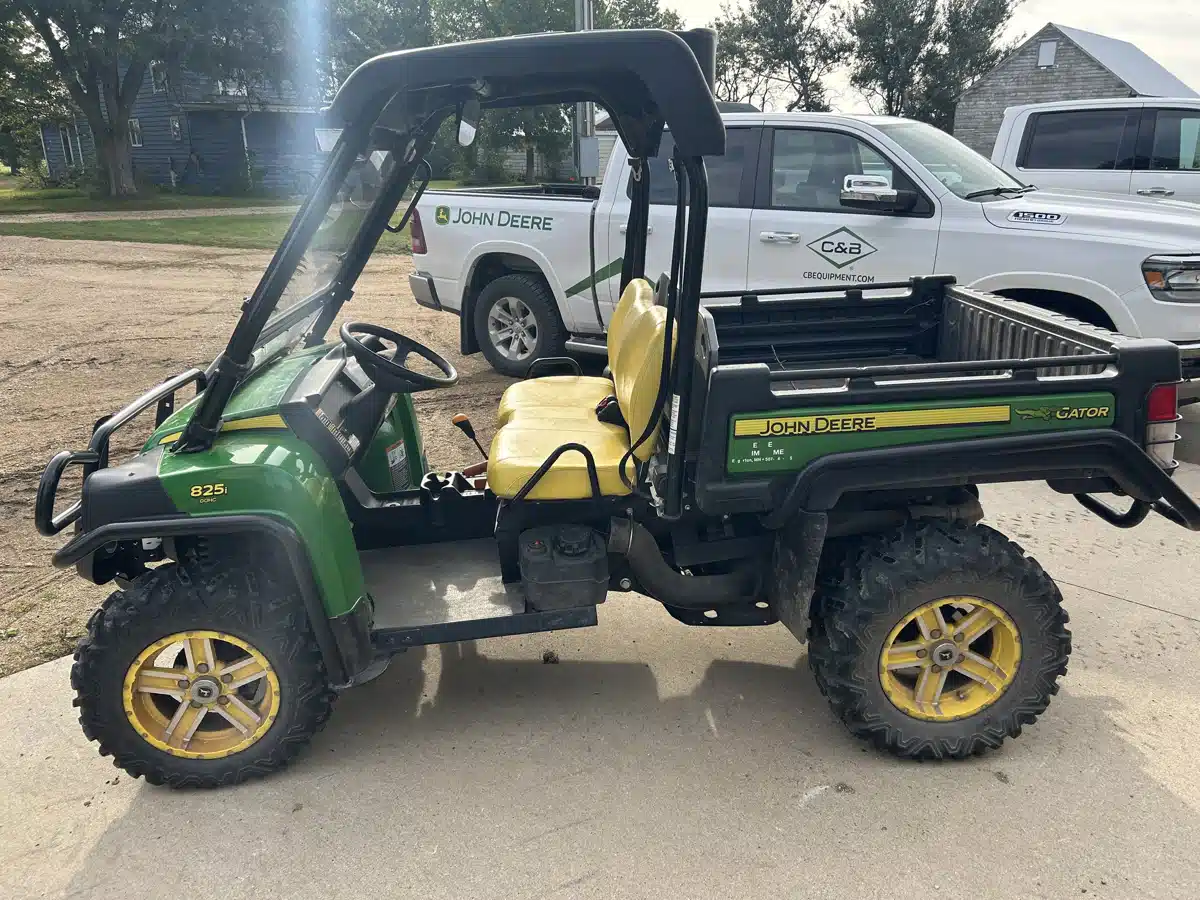 Gallery image 1 for Used 2012 John Deere XUV 825I Utility Vehicle