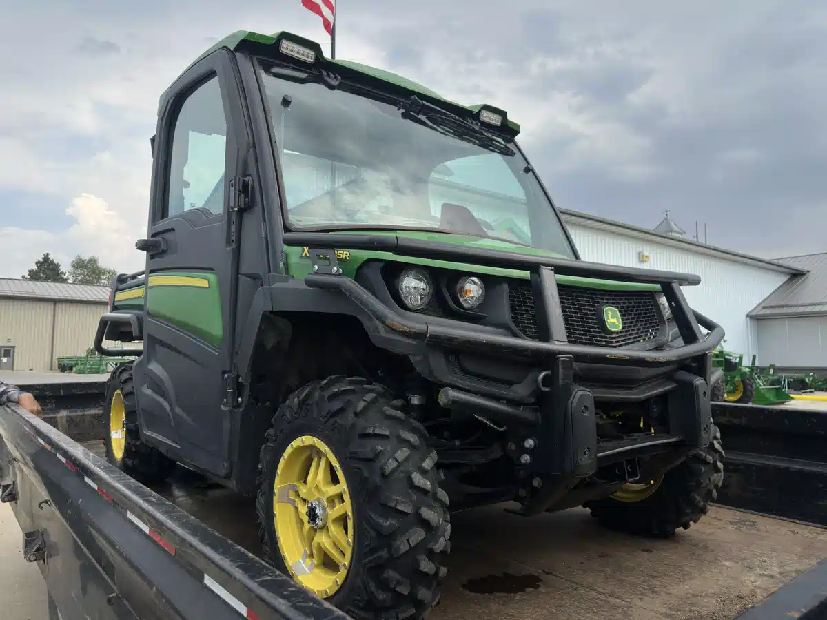 Gallery image 2 for Used 2019 John Deere XUV 835R Utility Vehicle