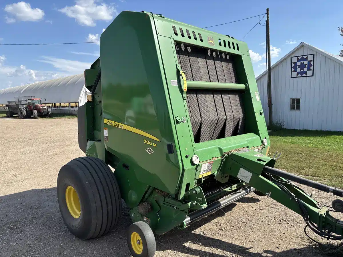 Gallery image 2 for Used 2019 John Deere 560M Round Baler