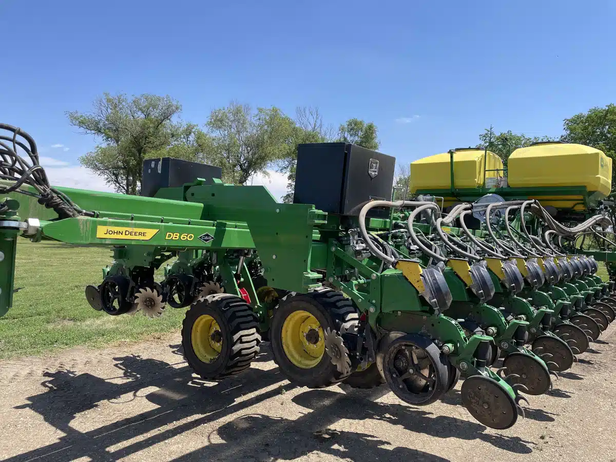 Gallery image 2 for Used 2022 John Deere DB60 Planter