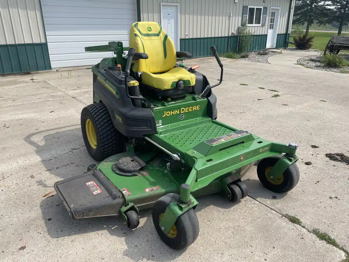 Gallery image 2 for Used 2025 John Deere Z997R Mower - Zero Turn