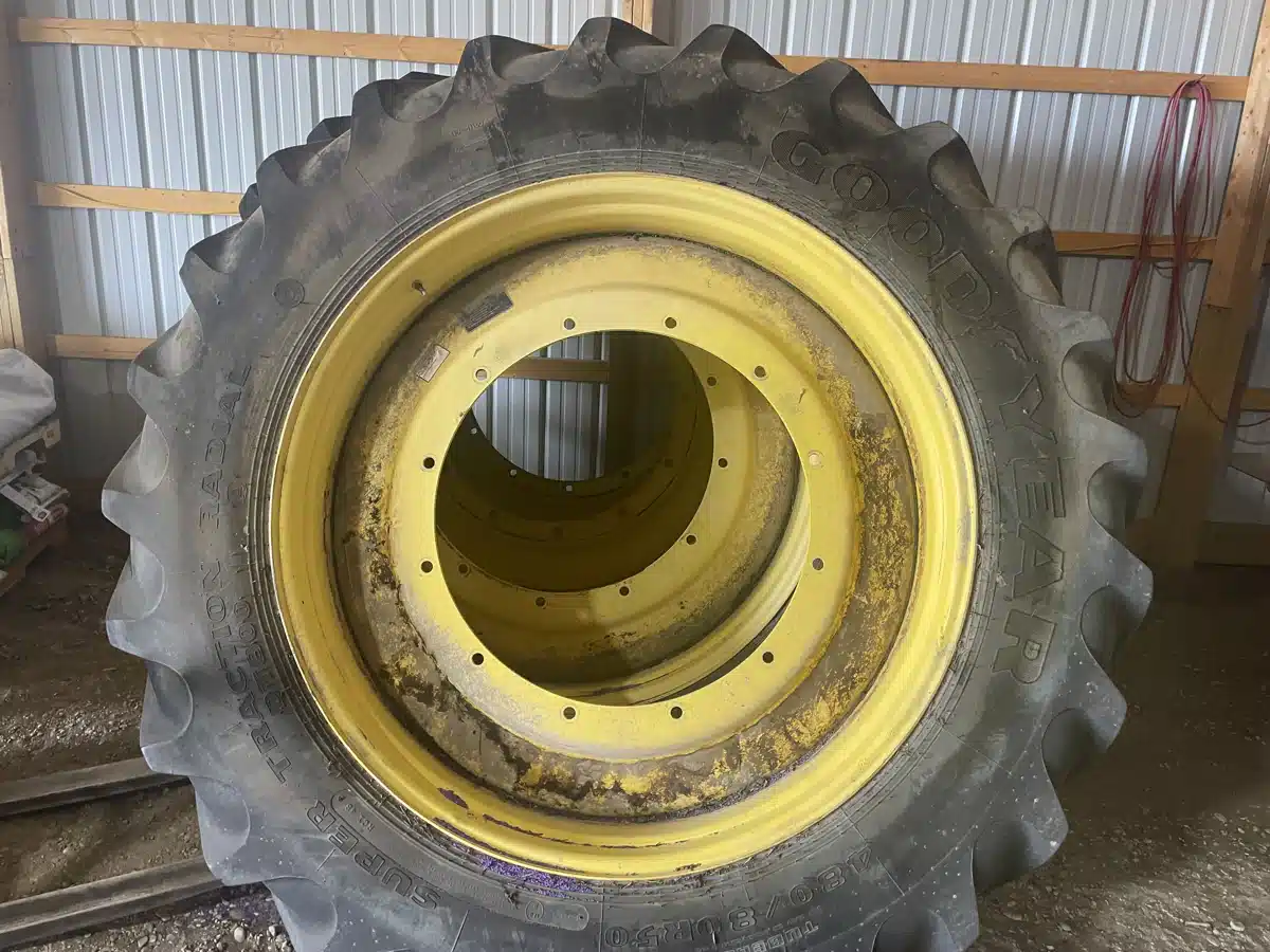 Gallery image 2 for Used 2012 John Deere 4940 Sprayer - Self Propelled