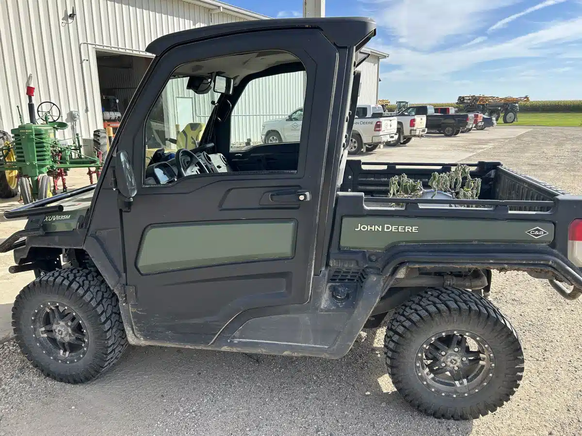 Gallery image 2 for Used 2023 John Deere XUV 835M Utility Vehicle