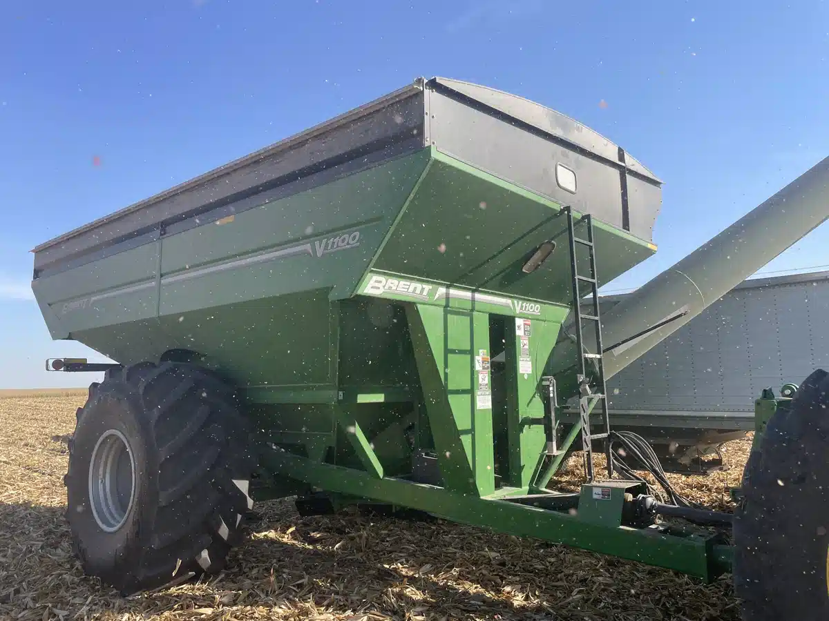Gallery image 1 for Used 2021 Brent V1100 Grain Cart