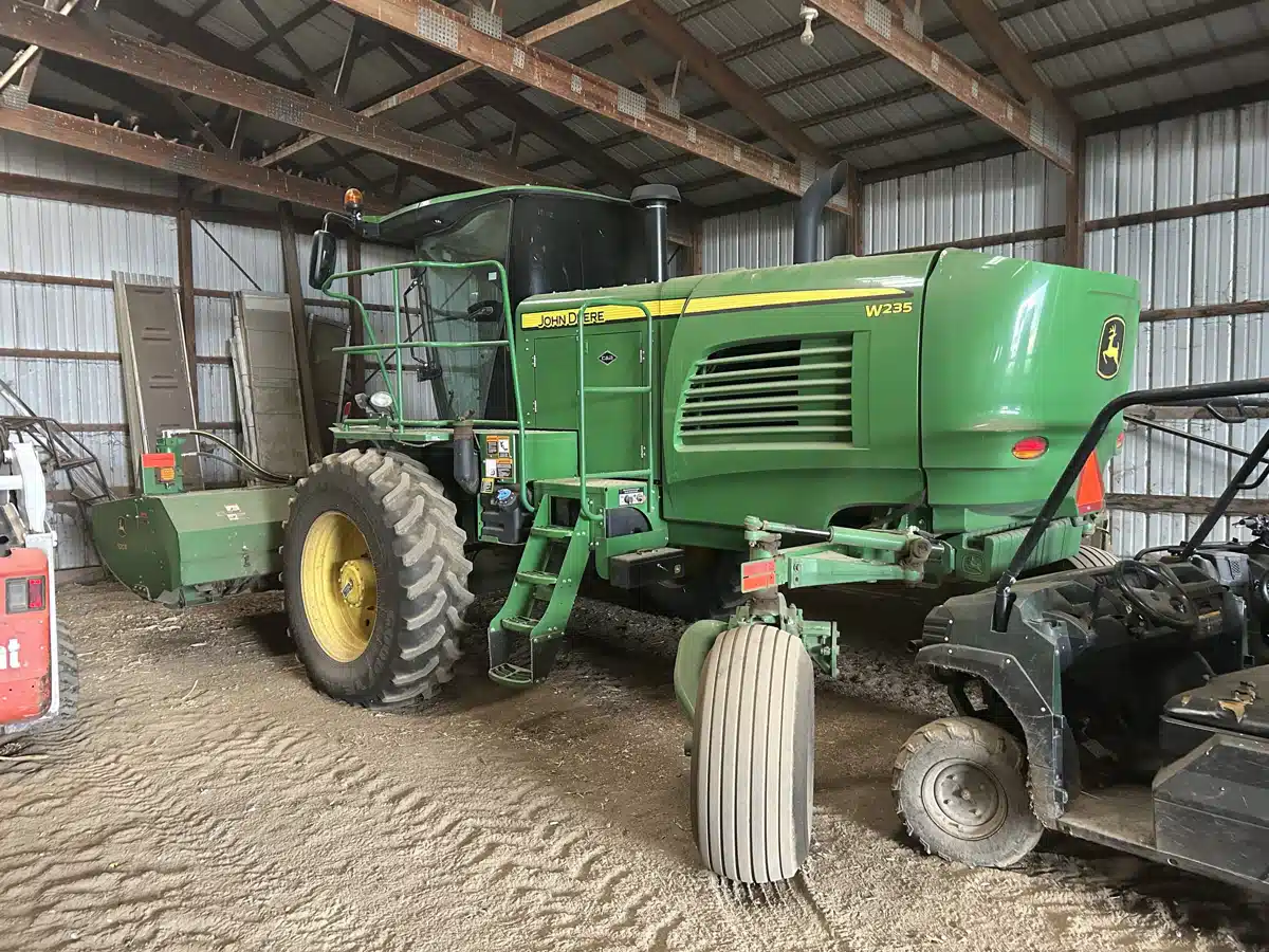 Gallery image 1 for Used 2020 John Deere W235 Windrower