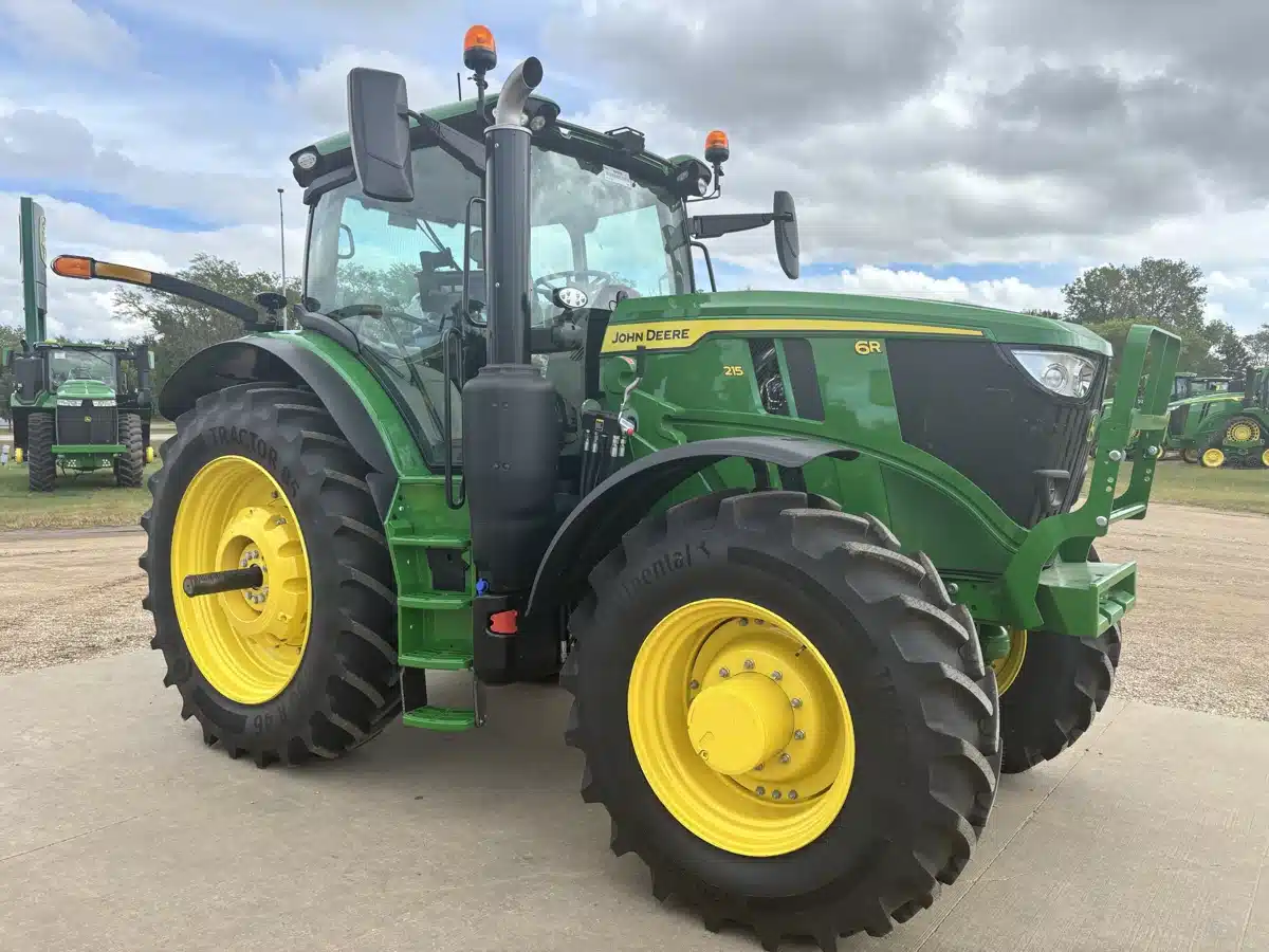 Gallery image 2 for Used 2025 John Deere 6R 215 Tractor
