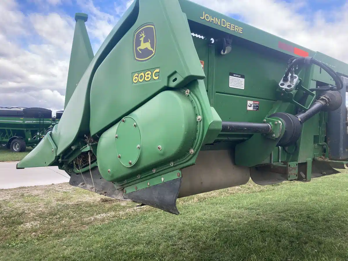 Gallery image 2 for Used 2009 John Deere 608C Header - Row Crop