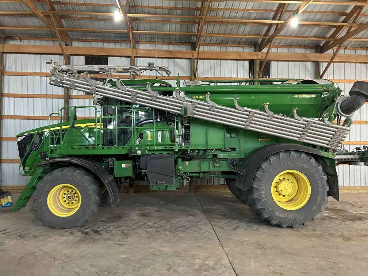 Gallery image 2 for Used 2023 John Deere 800R Anhydrous Applicator