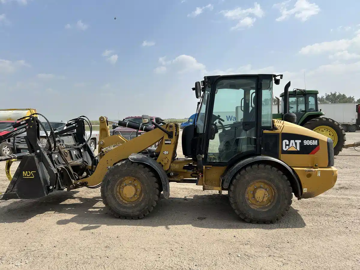 Used 2018 Caterpillar 906M Wheel Loader