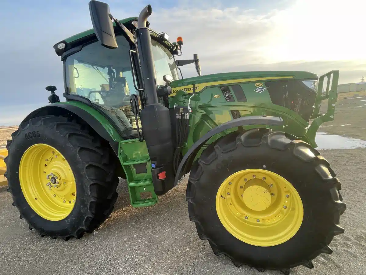 Gallery image 2 for 2025 John Deere 6R 155 Tractor