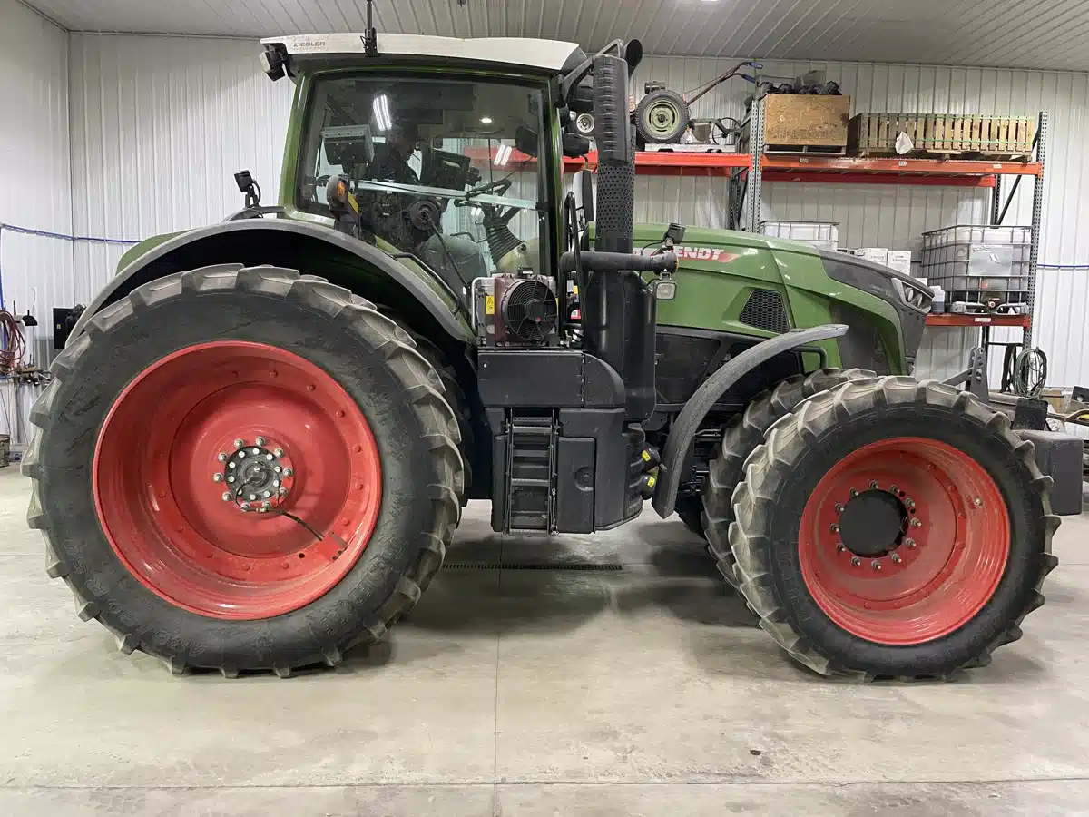 Gallery image 1 for Used 2022 Fendt 942 Gen7 Tractor