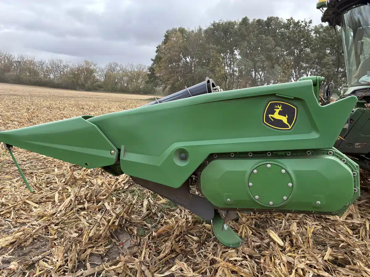 Gallery image 2 for 2023 John Deere C12F Header - Row Crop