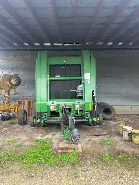 Gallery image 2 for Used 2017 John Deere 469 Prem Round Baler