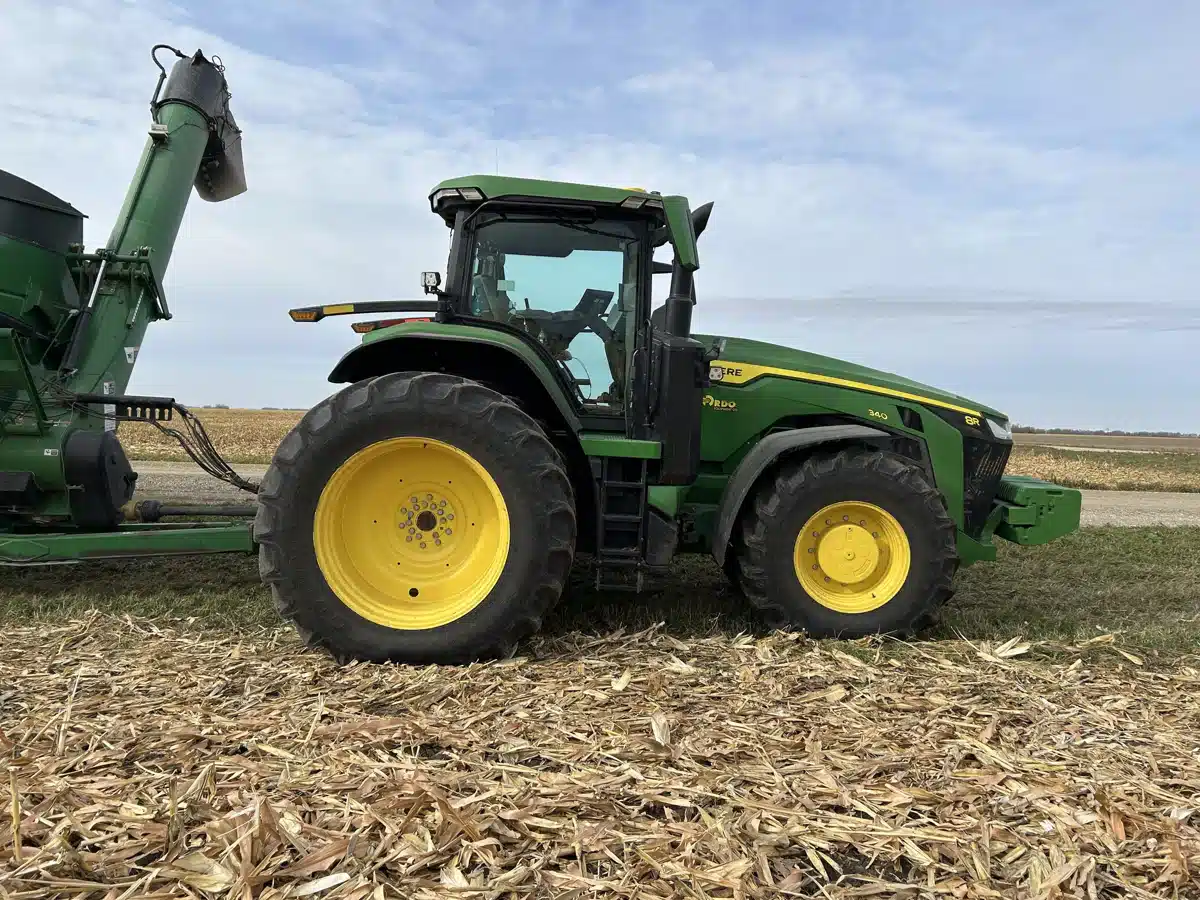 Gallery image 2 for Used 2024 John Deere 8R 340 Tractor