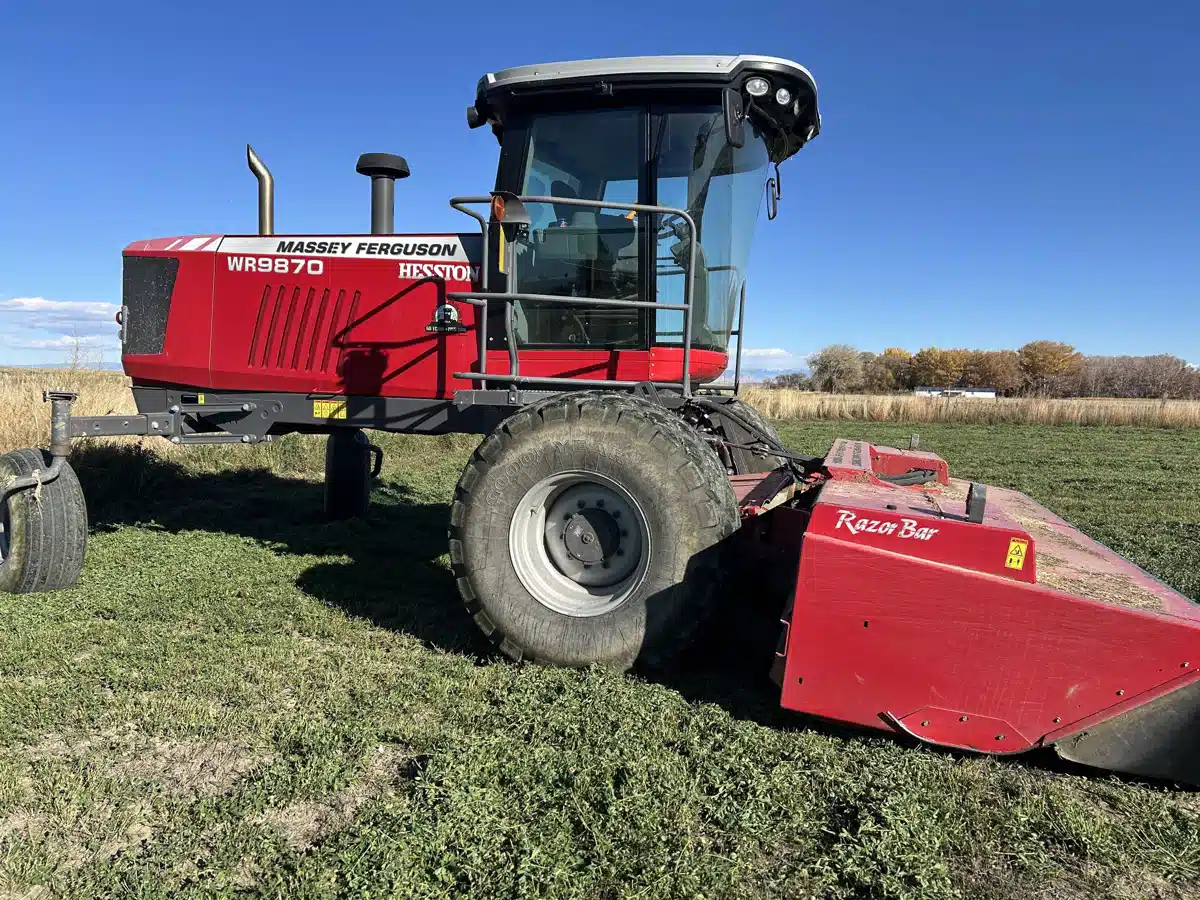 Gallery image 1 for Used 2016 Massey Ferguson WR9870 Windrower