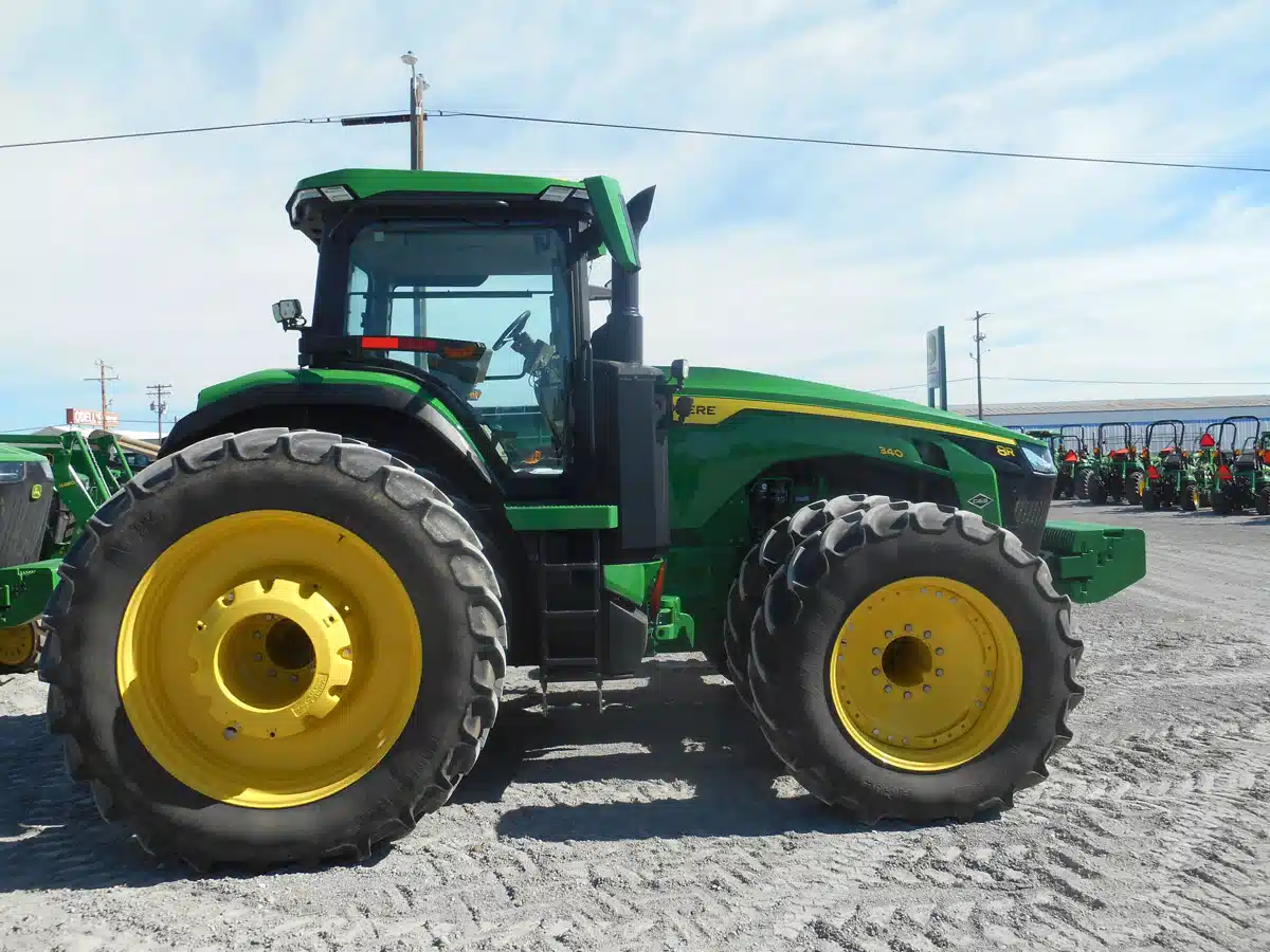 Gallery image 2 for Used 2023 John Deere 8R 340 Tractor