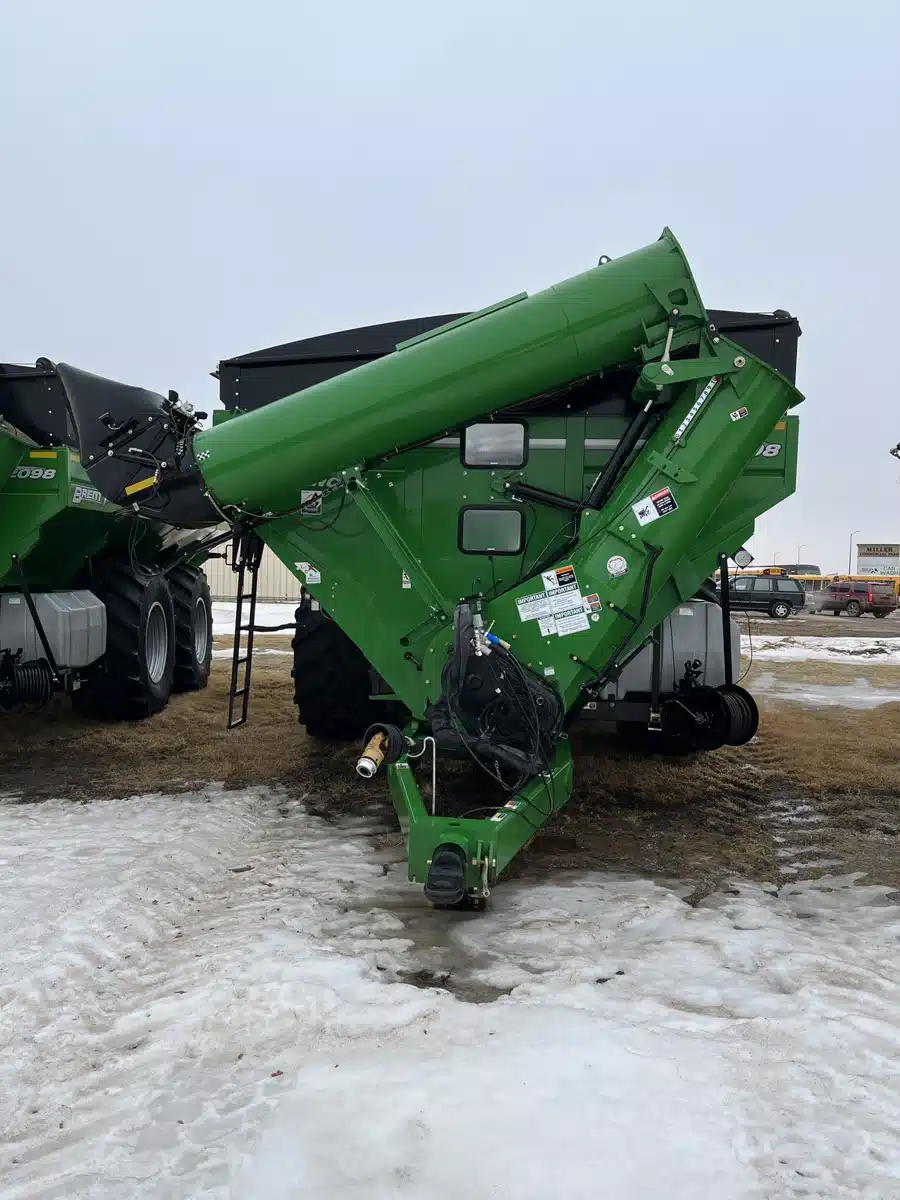 Gallery image 2 for 2023 Brent 2098 Grain Cart