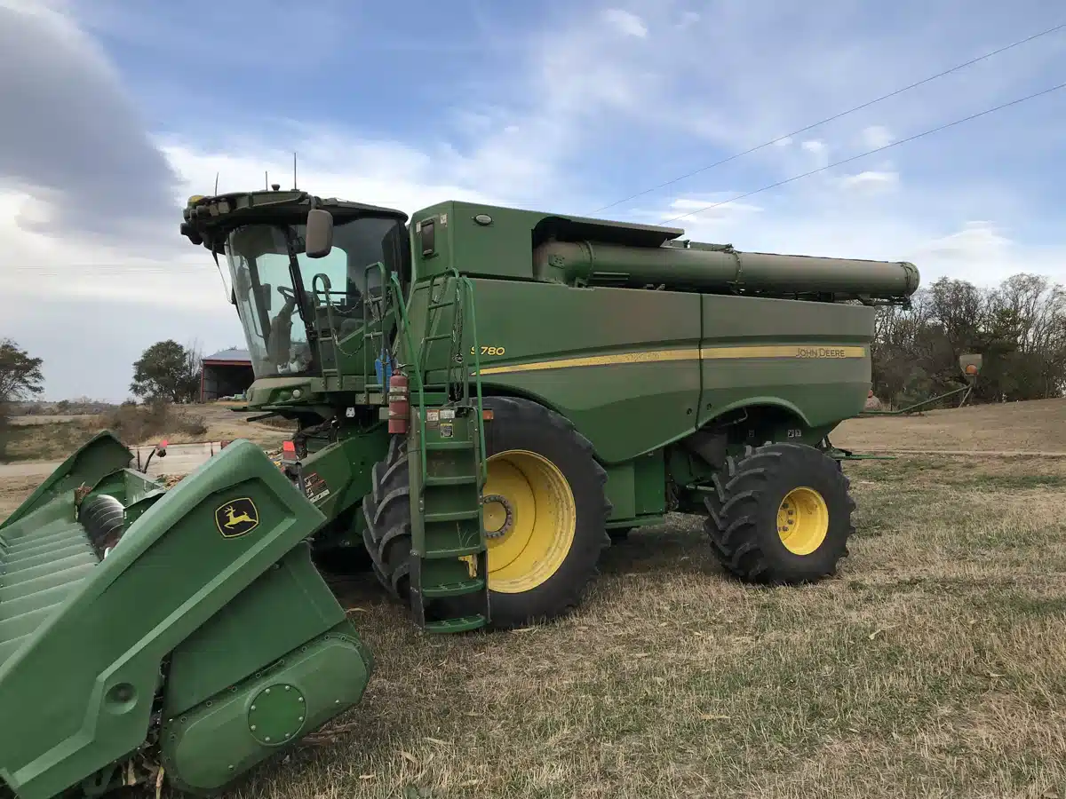 Used 2024 John Deere S780 Combine