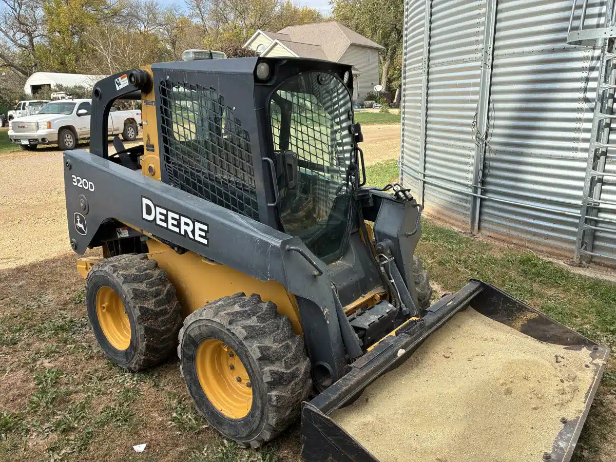Used 2010 John Deere 320D Skid Steer