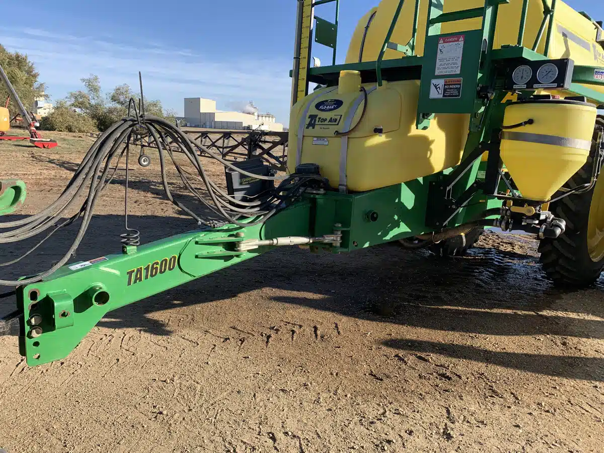 Gallery image 2 for Used 2013 Top Air TA1600 Sprayer - Pull Type