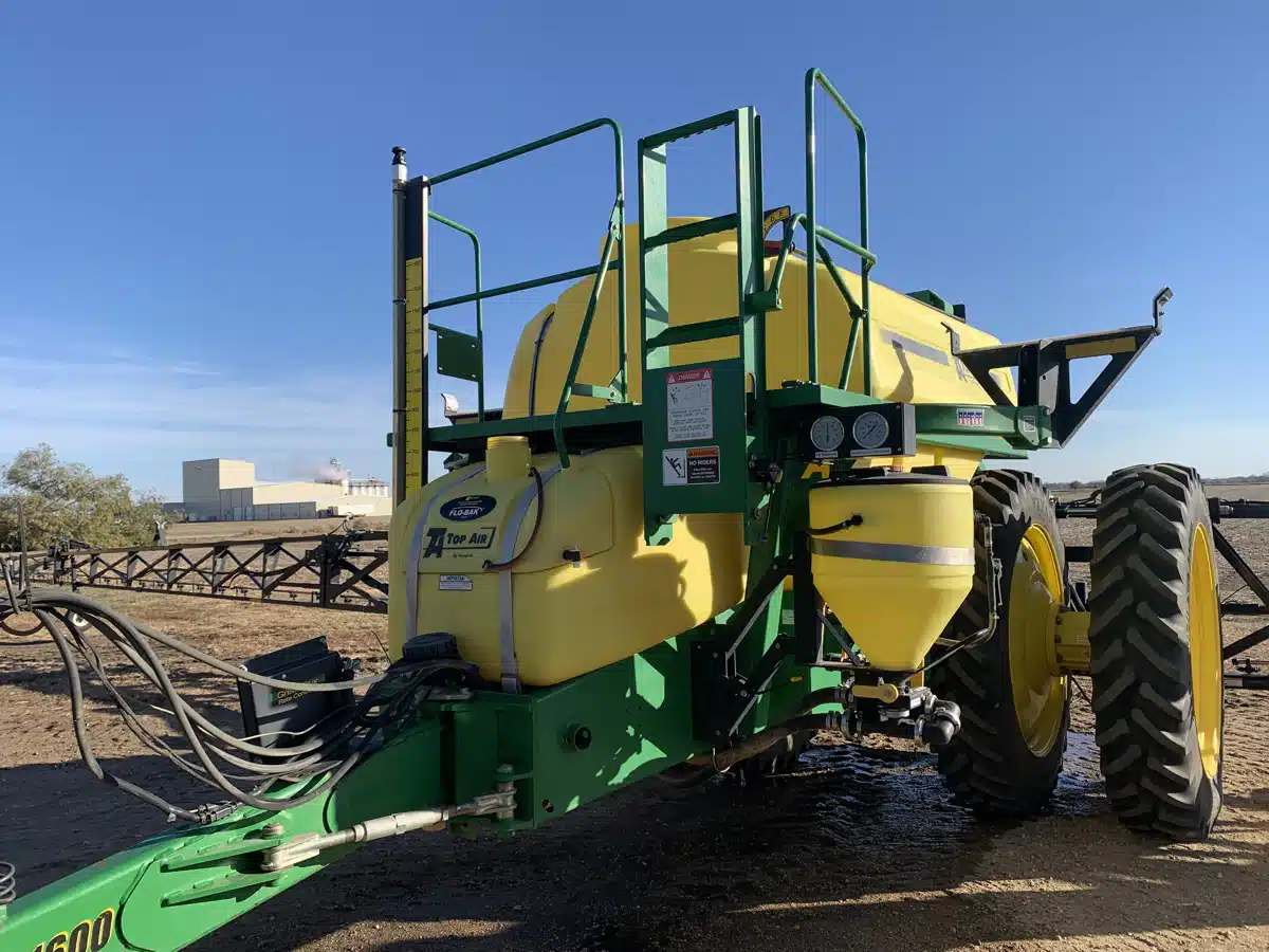 Used 2013 Top Air TA1600 Sprayer - Pull Type