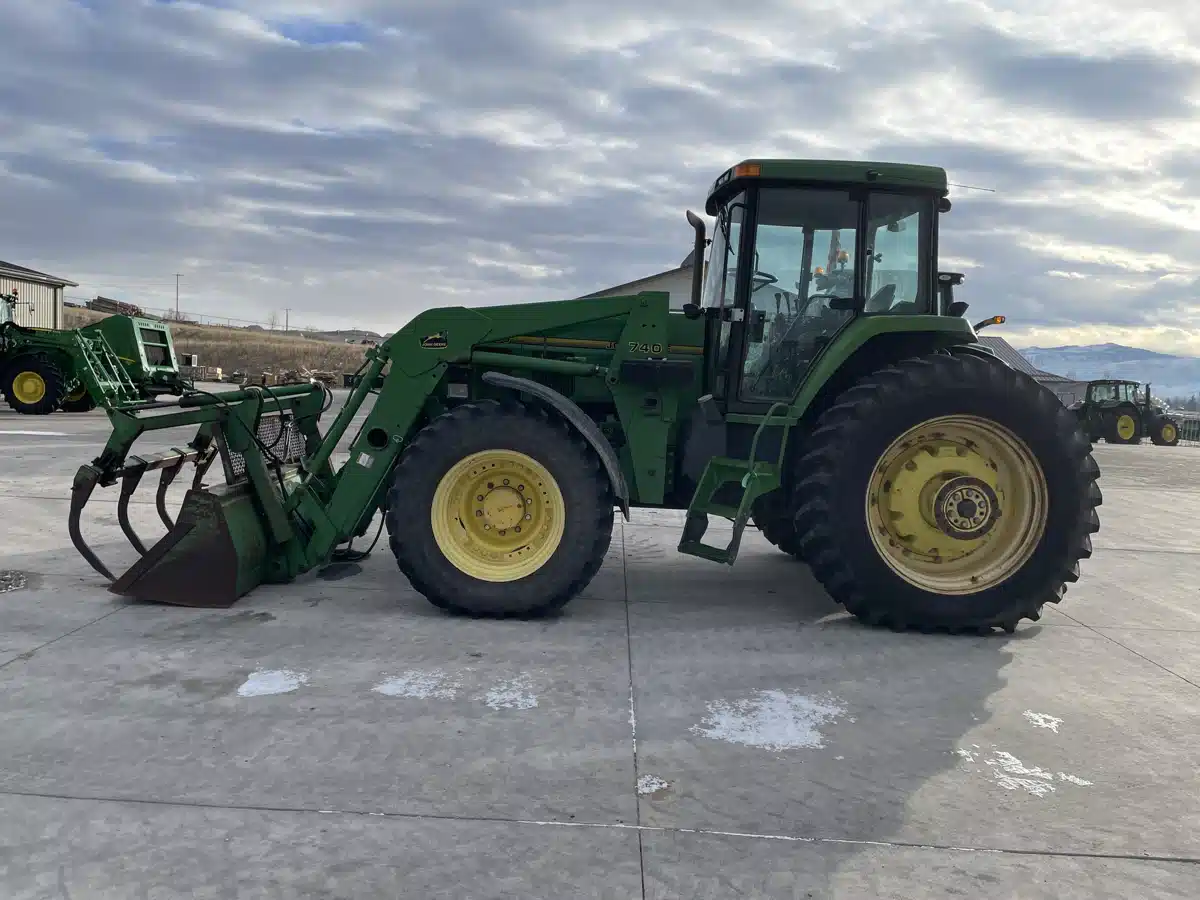 Gallery image 2 for 1994 John Deere 7800 Tractor