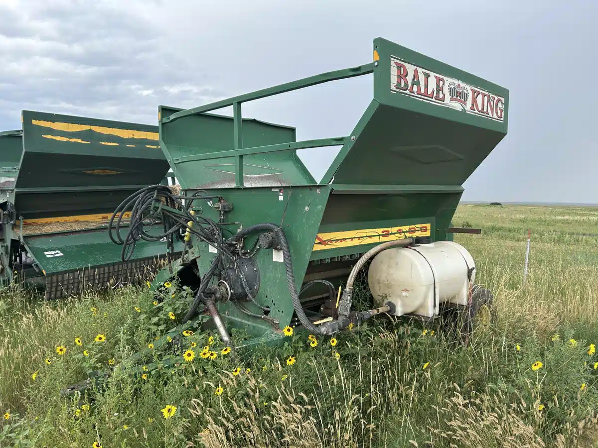 Used 2007 Bale King Vortex 3100 Bale Feeder