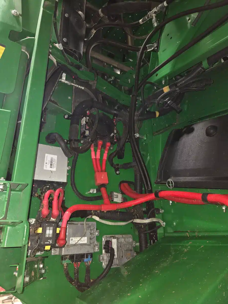 Gallery image 2 for 2023 John Deere S770 Combine
