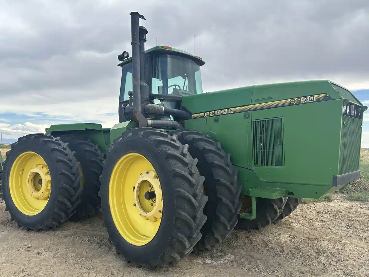 Used 1993 John Deere 8870 Tractor