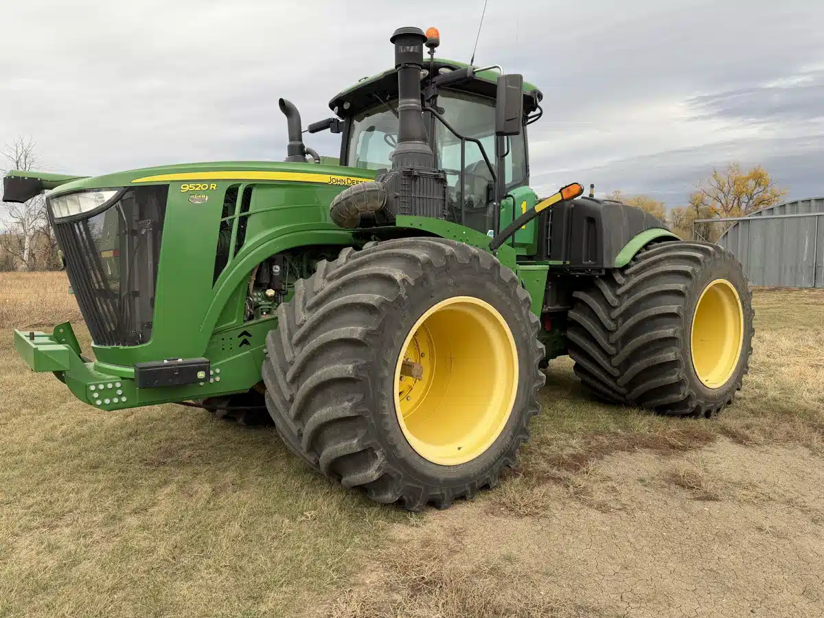 Gallery image 1 for 2017 John Deere 9520R Tractor