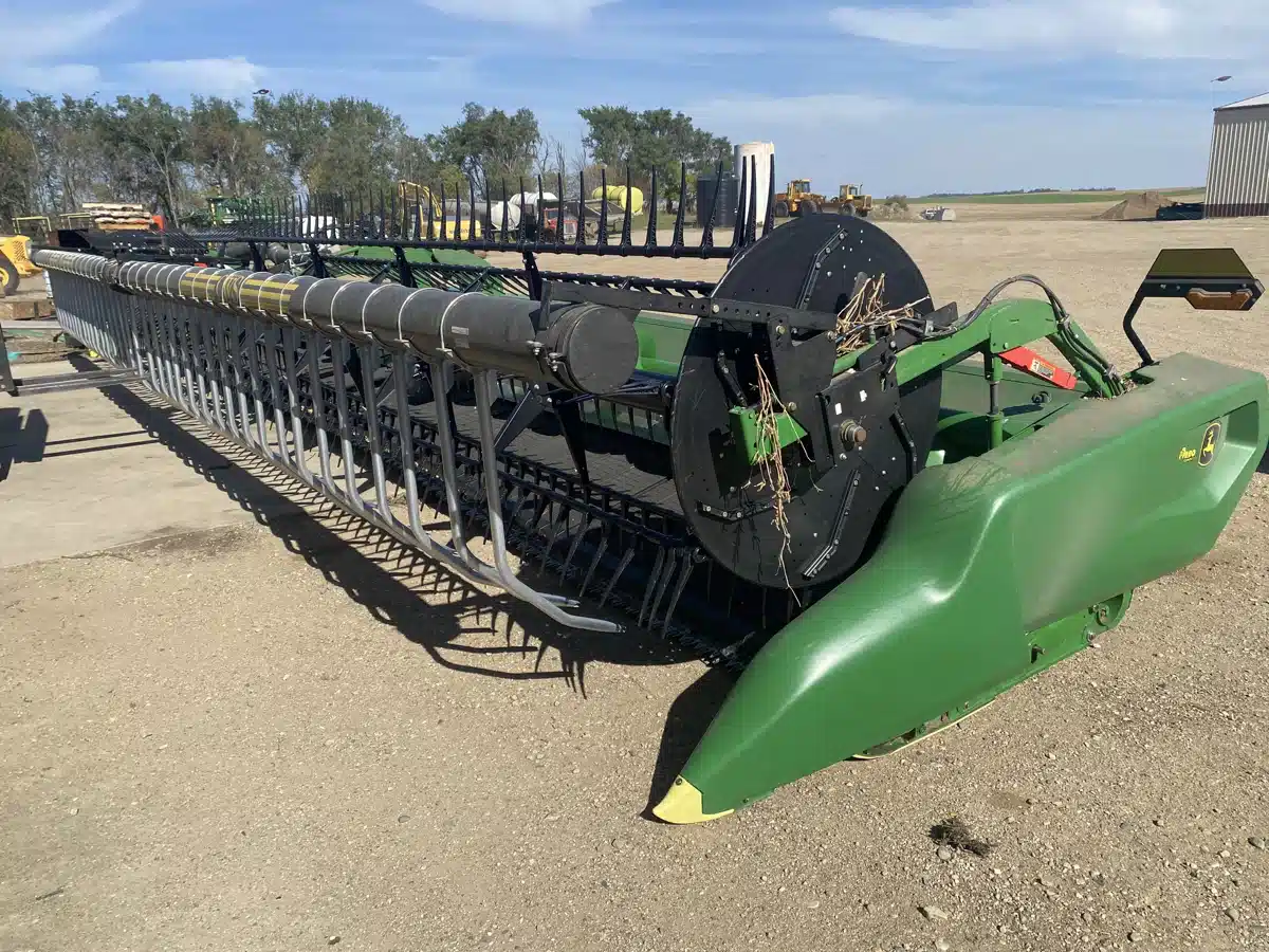 Gallery image 1 for 2023 John Deere RD40F Header - Flex