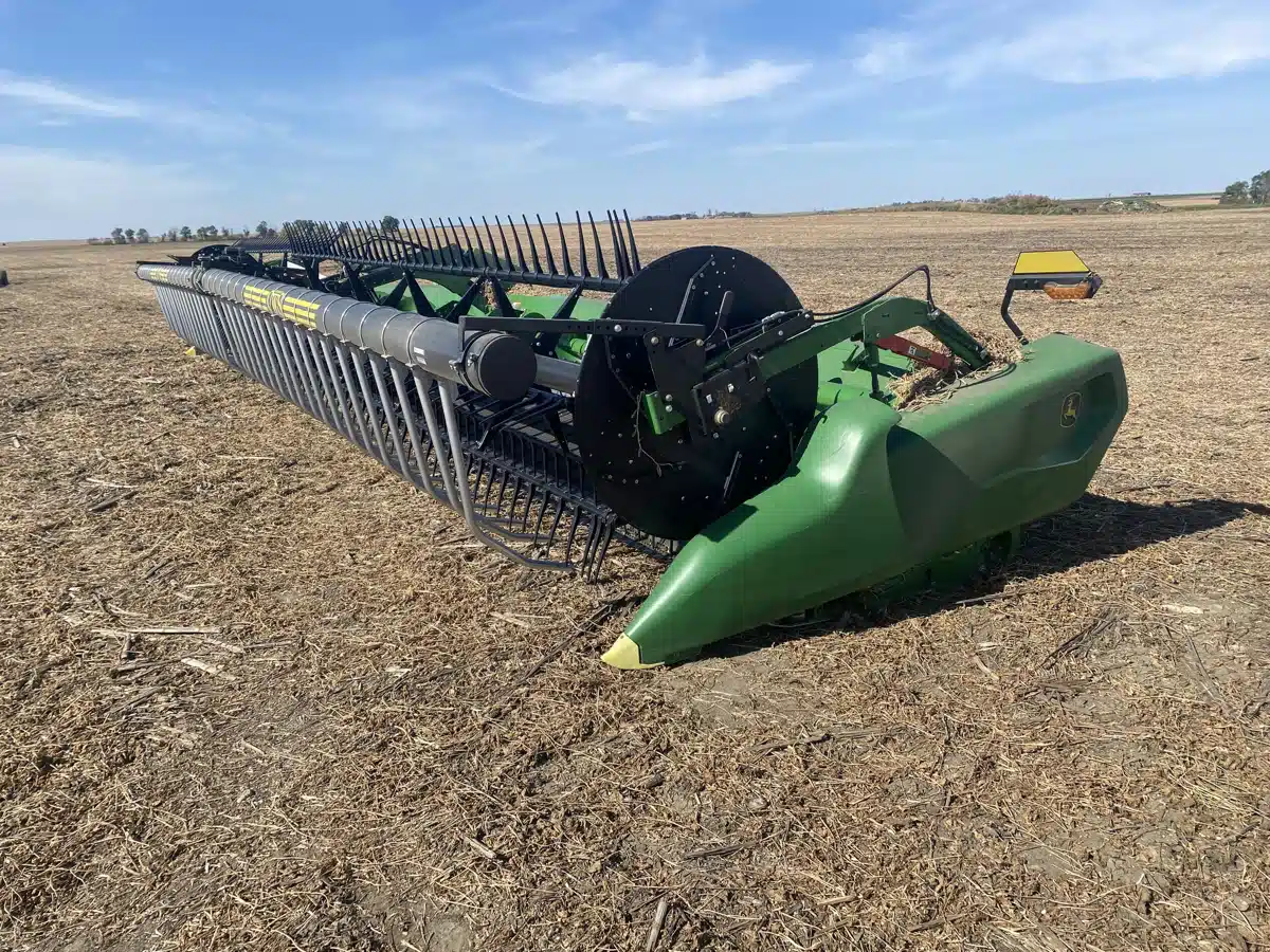 Gallery image 1 for 2023 John Deere RD40F Header - Flex