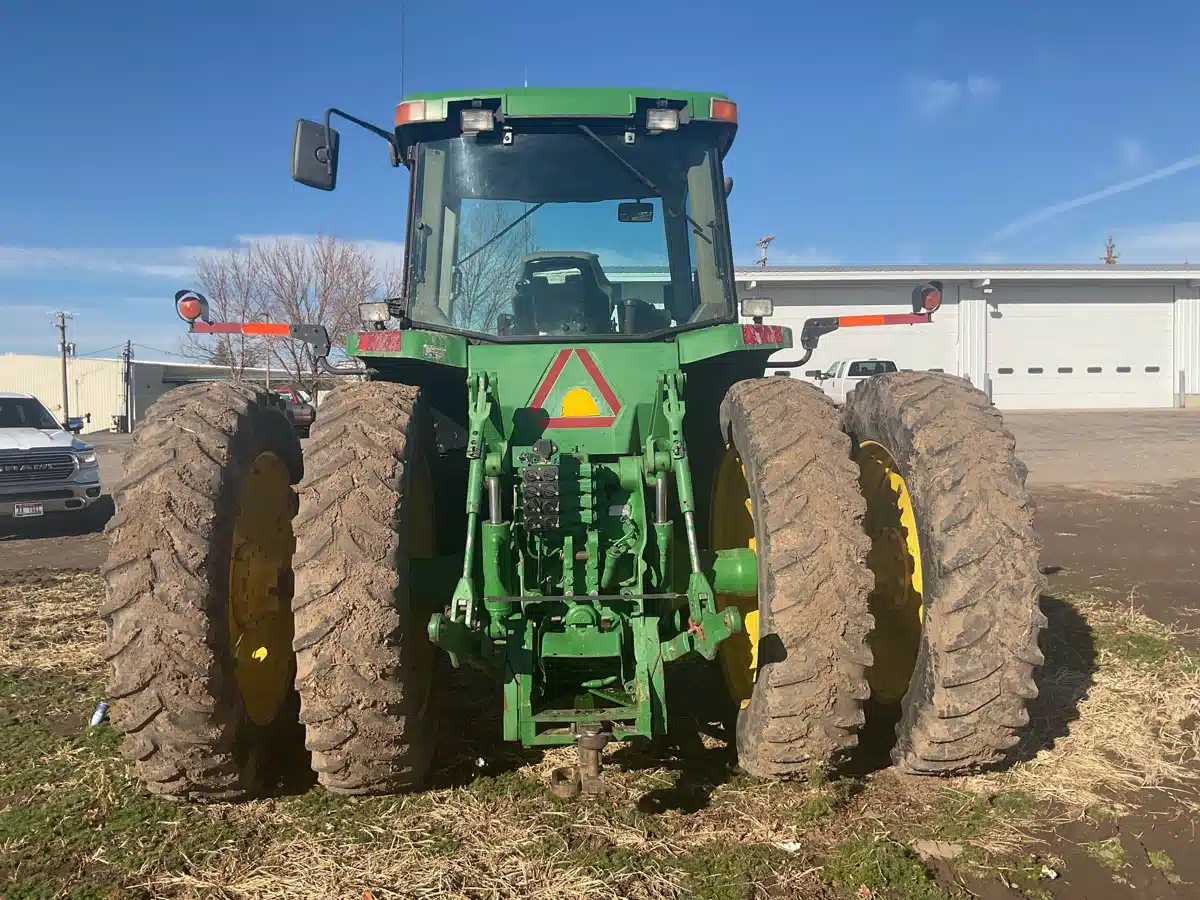 Gallery image 2 for Used 2000 John Deere 8110 Tractor