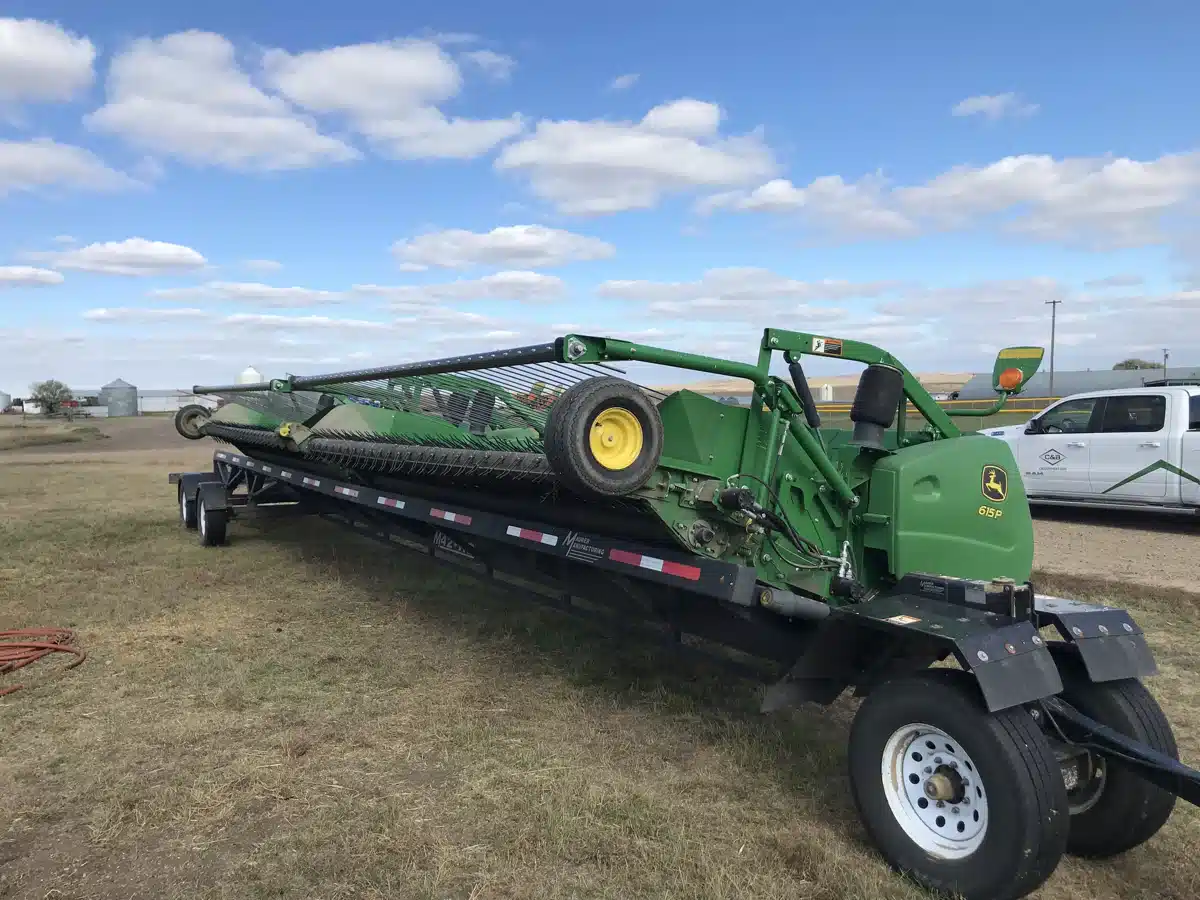 Used 2017 John Deere 615P Header - Draper