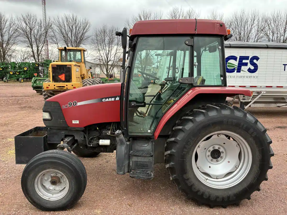 Gallery image 2 for Used 2000 Case IH CX90 Tractor