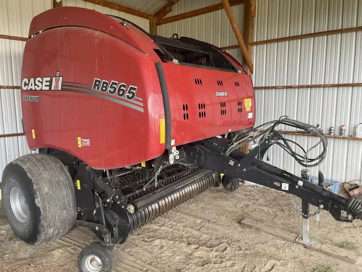 Gallery image 1 for Used 2021 Case IH RB565 Round Baler
