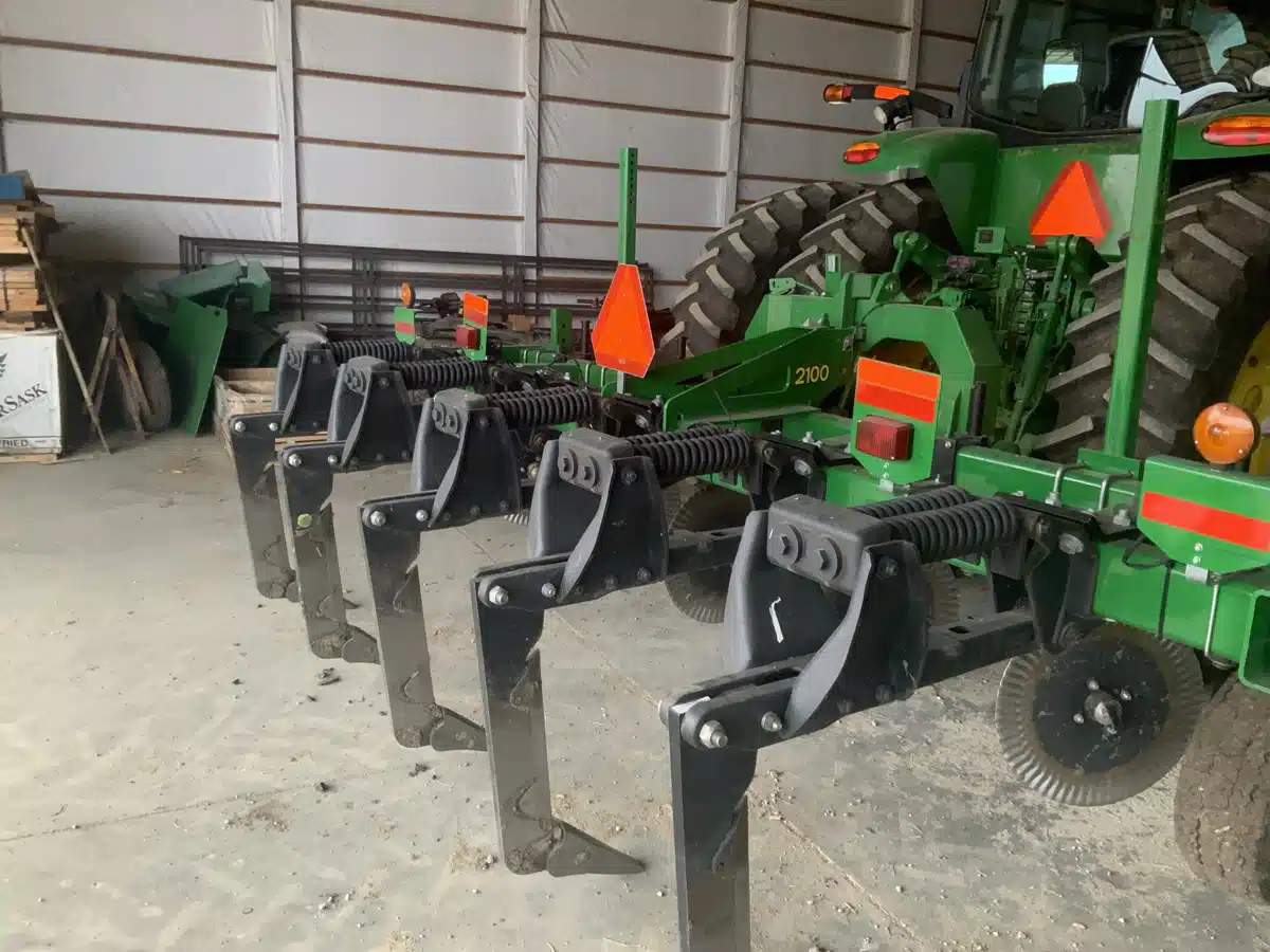 Gallery image 1 for Used 2019 John Deere 2100 Ripper