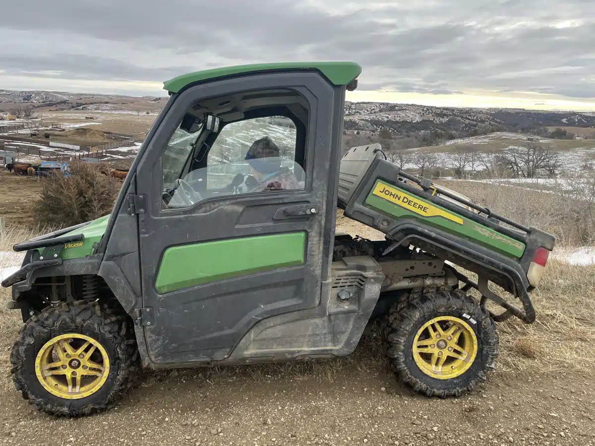 Gallery image 2 for Used 2022 John Deere XUV 835R Utility Vehicle