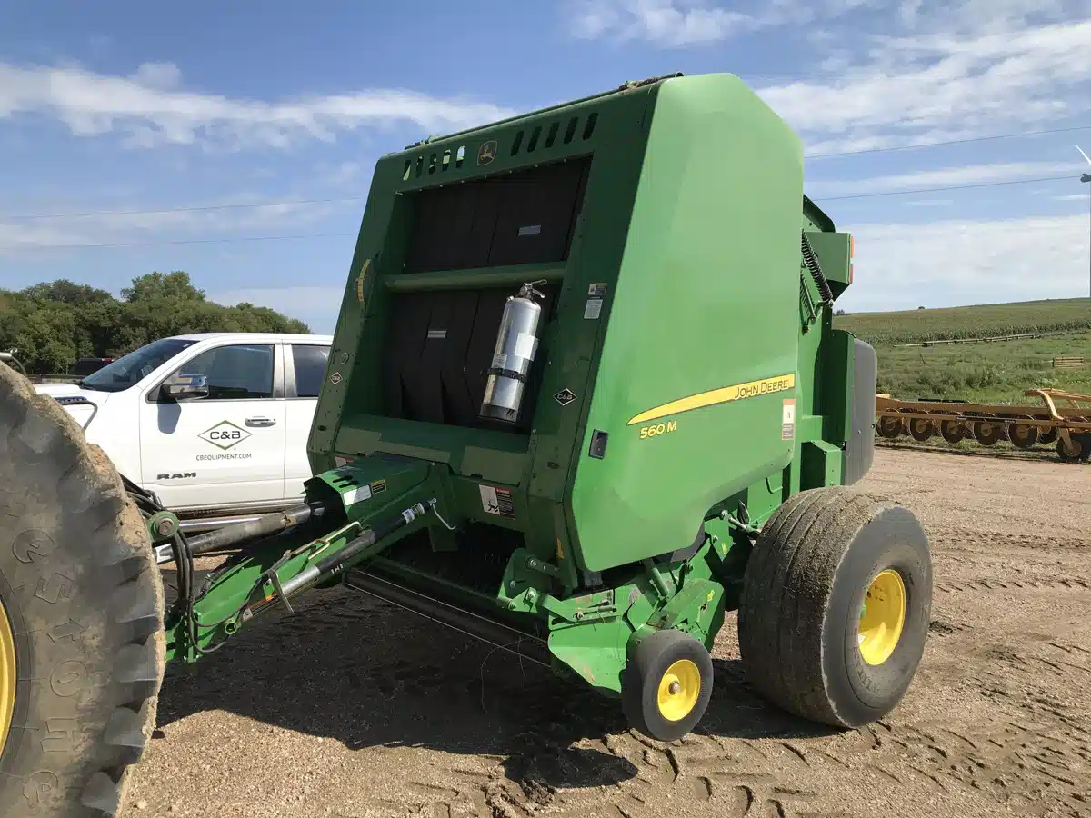 Gallery image 2 for 2019 John Deere 560M Round Baler