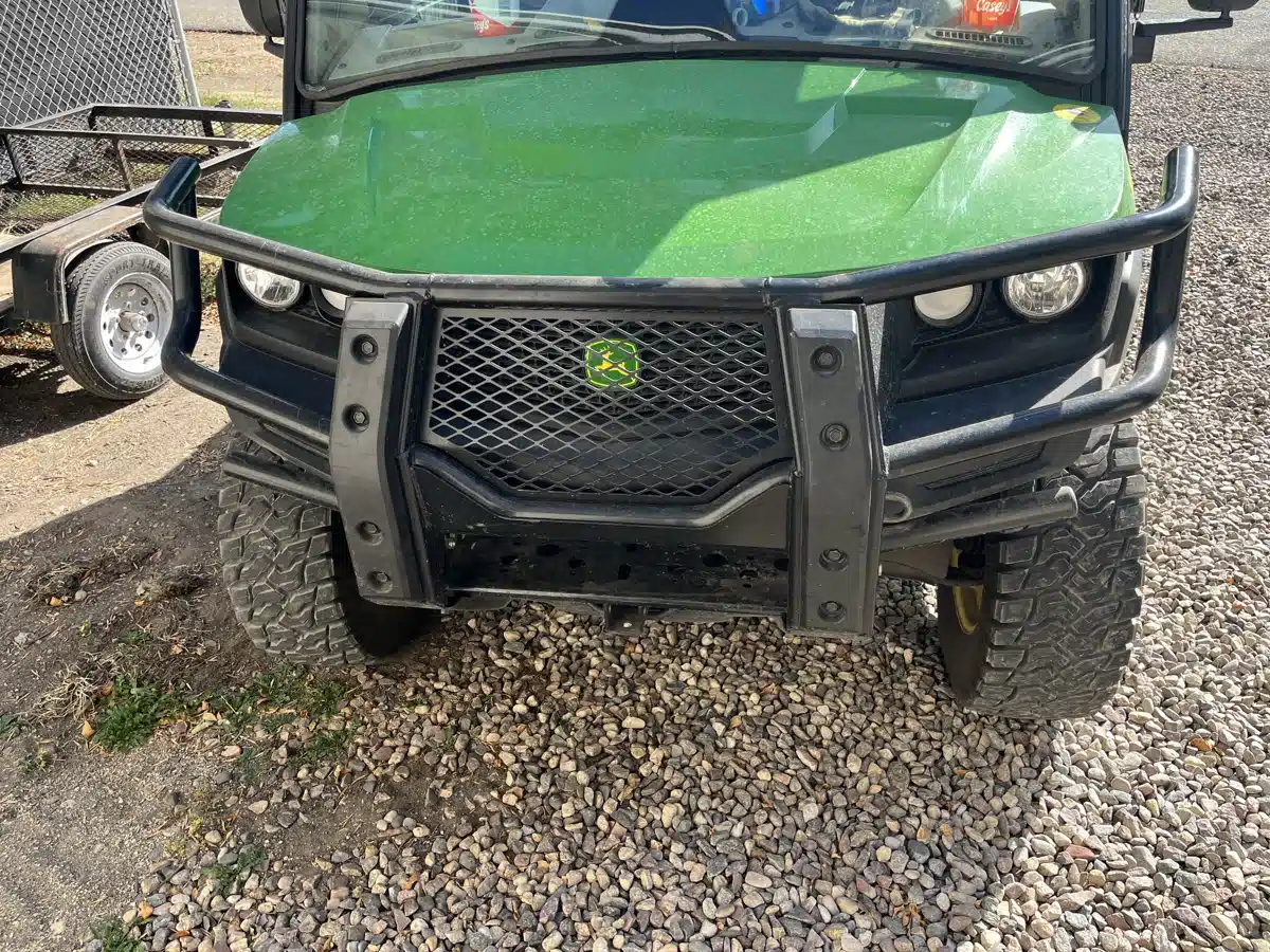 Gallery image 2 for 2024 John Deere XUV 835R Utility Vehicle