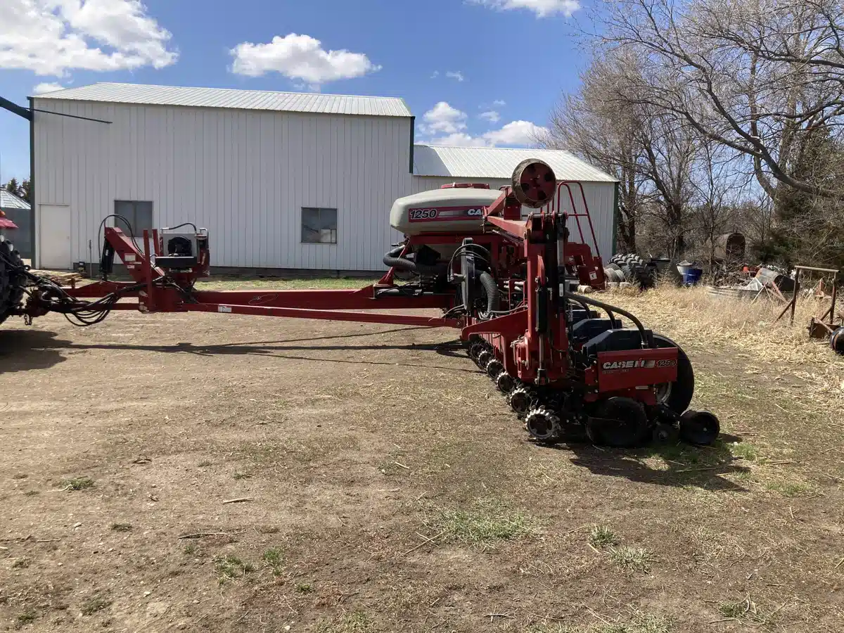 Gallery image 2 for Used 2010 Case IH 1250 Planter