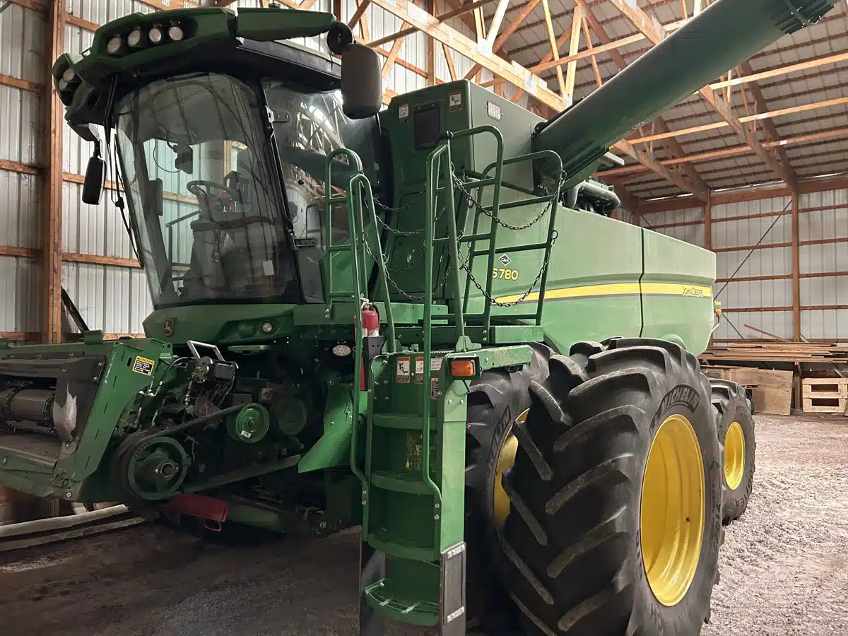 Gallery image 1 for Used 2021 John Deere S780 Combine
