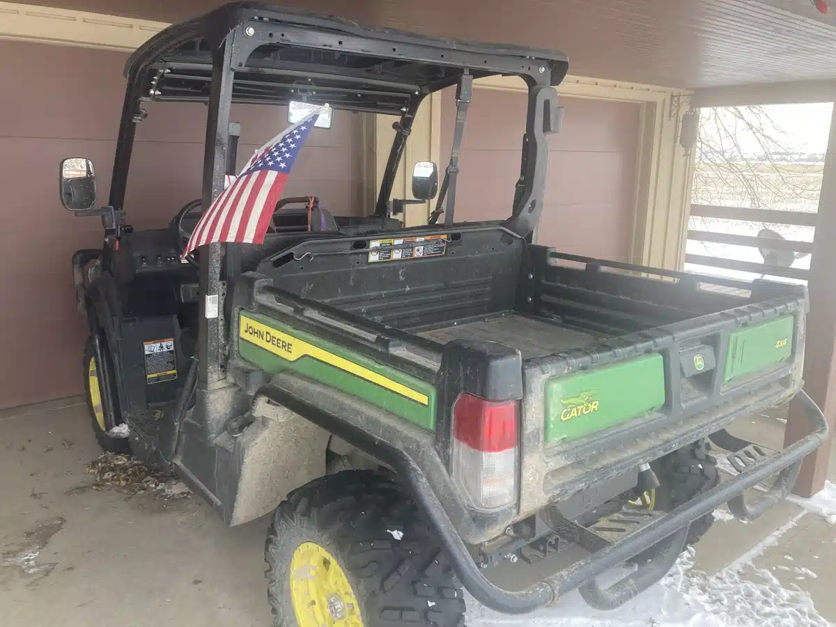 Gallery image 2 for Used 2022 John Deere XUV 835M Utility Vehicle